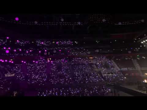 Lay Zhang YiXing Grandline concert in ChongQing #Lay #Concert #Grandline