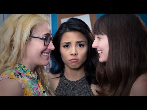 嫉妬しちゃう？友達を別の友達に紹介しない方がいい理由とは