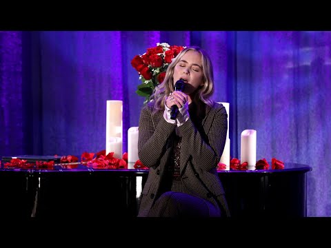 エミリー・ブラント、クリス・マーティンに音楽的謝罪 (Emily Blunt's Musical Apology to Chris Martin)
