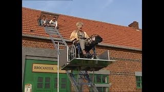 Download lagu FC De Kampioenen s14e01 Café op Stelten 1080p HD mp3