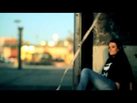 Philthy Rich f/ Young Doe, Innerstate Ike & Freeway Ricky "Let The Money Talk" music video