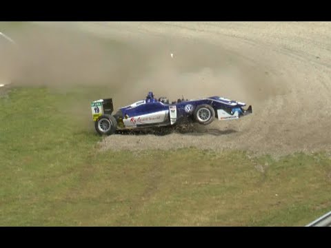 Weiron Tan Crash - FIA F3 - Zandvoort