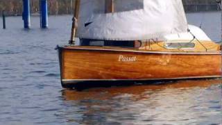 preview picture of video 'Mit dem Holz-Segelboot durch die Seenlandschaft zwischen Potsdam und Brandenburg (Havel)'