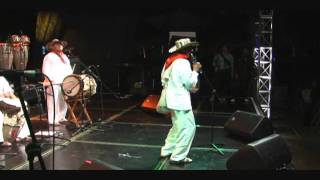 Los Gaiteros de San Jacinto- La Maestranza-en Vivo.wmv