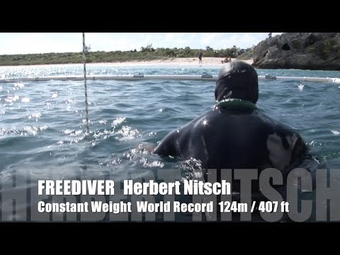 Freediver Herbert Nitsch - WR#31 2010 CWT 407 ft (124 m)