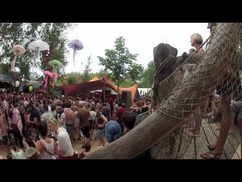 RobinSukroso - "Brazil" live - Fusion 2012