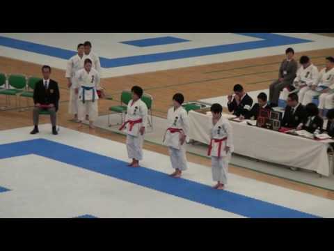 Teikyo Female Unison Kata Team win 2016 University Championships in Japan