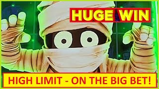 THE BIG BET → HUGE WIN on Mo'Mo'Mo' Mummy Slots!