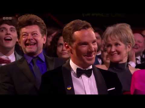 Rebel Wilson Just Wants to Eat  Benedict Cumberbatch ( cake ) - BAFTA 2022