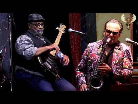 Paulie Cerra band - I wanna love you -  live at bluesmoose radio 28 juli 2021. (with great sax solo)