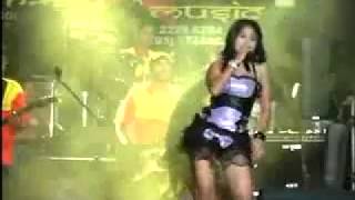 Download lagu Buka Sitik Joss.... Vocal Ressa Lawang Sewu || Goyang Heboh HOT Sexy Montok || Paling Panass.... mp3