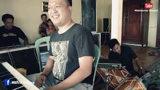 Download lagu Berbeza Kasta (cover) Eyma Vernanda new normal mp3