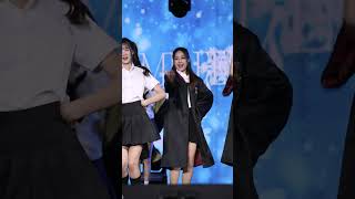 Download lagu Come with me - Ni The Glass girls [RANDOM DANCE AT You Make Me Feel Christmas 2025] mp3