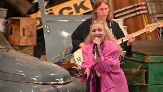 Wiktoria - As I lay me down.