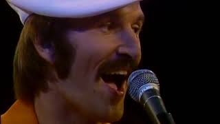 Starbuck - Moonlight Feels Right (From The Midnight Special - 1976)
