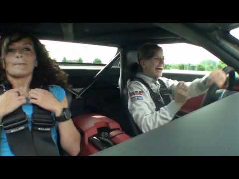 Mercedes-Benz AMG Road Girls 2011