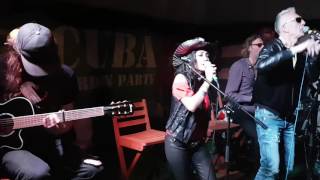 &#39;Up Above My Head&#39; Alabama 3 acoustic with Devlin Love.