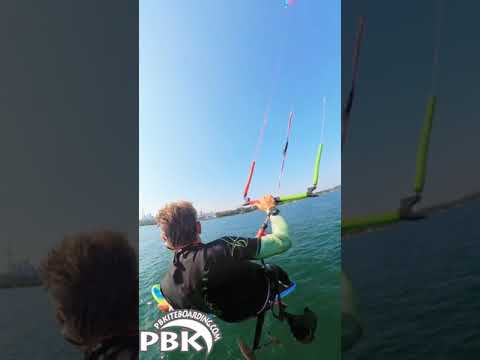 AIRWAVE Koala 8m Boosting Kite Surfing Toronto Canada! Kiteboarding Foiling Foil Boarding
