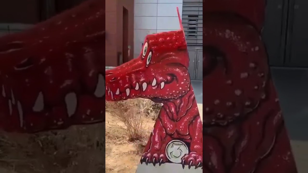 Gardner Dragon. Hollow face optical illusion...#3dart #optical #illusion #art #artwork