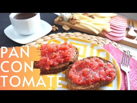 PAN CON TOMATE: Spice up your breakfast with this delicious Spanish tapa (easy+quick!)