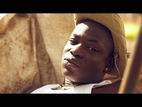 LIL DOU - INTRO (Clip Officiel)