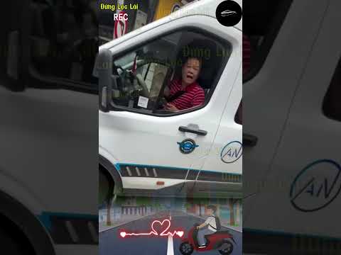 Tôi thật sự rất nghi ngờ, không biết bằng của anh là bằng giả hay bằng mua?