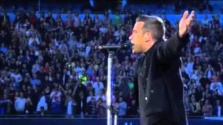 Robbie Williams - Come Undone - Progress Live 2011