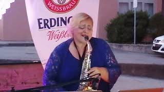 Mary Sax &amp; Dj/Pianobar