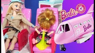 Elsa and Little Mimi Board Plane!! Barbie Airplane