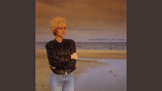 Aldrig som främlingar