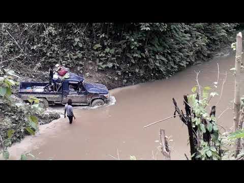 Toyota Land Cruiser River Crossing - Built for tough condition. Kandrian Kimbe Highway_