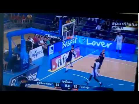 Liga ACB Playoff Barcelona-Malaga Windmill Dunk Hezonja