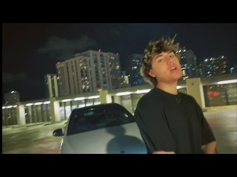 Zaucy x DEEIKEL - LA FOTO REMIX (Official Video)