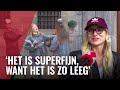 Handjevol toeristen in de stad