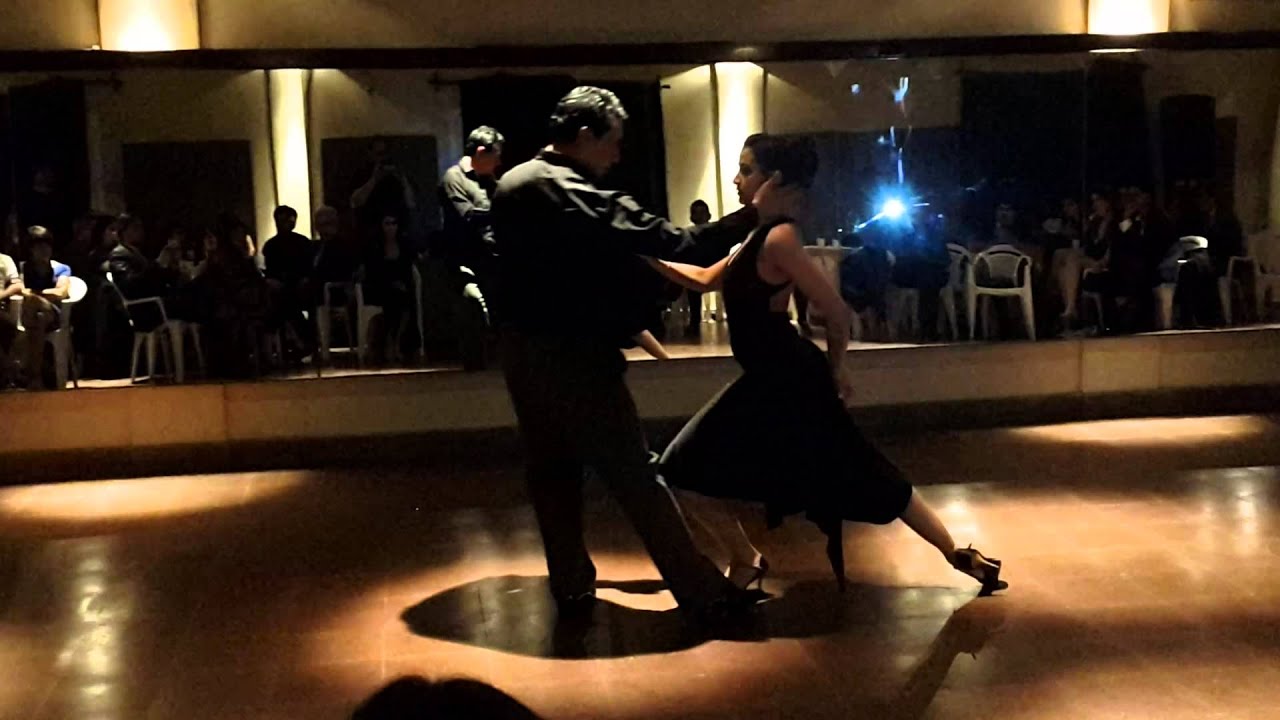 Damián Zúñiga y Becky Navarro/ Claro de Luna-Adios Nonino/ Milonga La Escondisa/ Tucumán