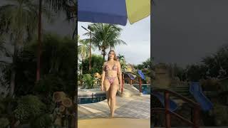 bikini TikTok be like...