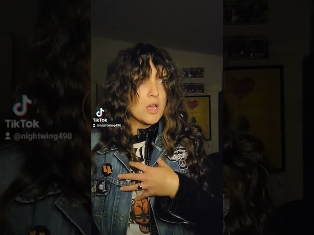 Vídeo relacionado con Netflix Stranger Things Hellfire Logo Flame Botella de acero inoxidable de 17 onzas