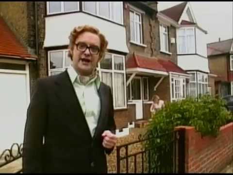 Stella Street: Series 1, Ep3 - Spring Clean