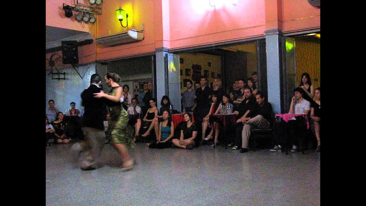 VIRGINIA PANDOLFI y JONATAN AGUERO en Viva La Pepa Milonga (2/3)