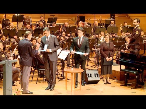 GORENJSKA POROČILA: Predsednik Pahor Policijskemu orkestru izročil odlikovanje RS