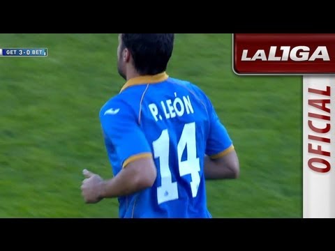 Lesión de Pedro León, se queja del muslo