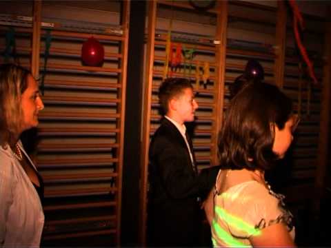 banchetul clasei a 8- a '[craciunelul de jos]' 2011