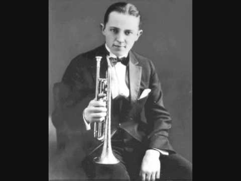 San - Paul Whiteman and His Orch. featuring Bix Beiderbecke, Tram, Jimmy Dorsey and Bill Challis