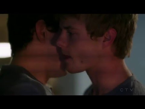 Jay Armstrong Johnson /Wll Olsen (gay grope scene / espionage)+ Graham Rogers  - Quantico #3