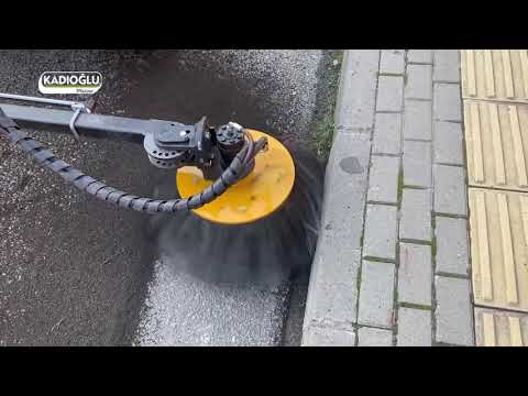 Tractor Mounted Brush Weeder For Curb / Pavement / Driveway - Kadıoğlu KCP80