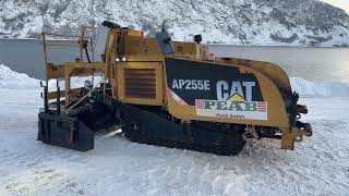 Caterpillar AP255E crawler asphalt paver for sale - Image 4 | Machineryline IN Caterpillar AP255E crawler asphalt paver | Image 4 - Machineryline