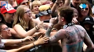 Machine Gun Kelly -  Bad Things (Live at Pinkpop 2017)