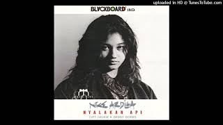 Download lagu Nike Ardilla - Nyalakan Api (CD RIP) mp3
