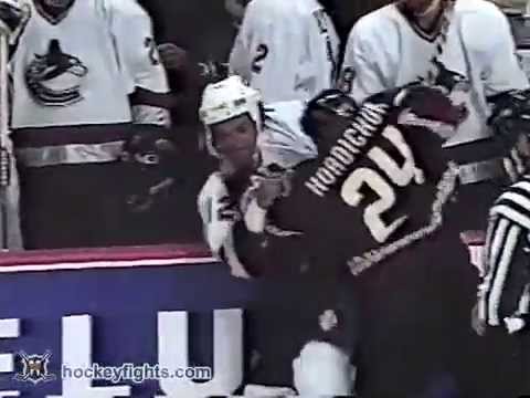 Darcy Hordichuk vs John Craighead