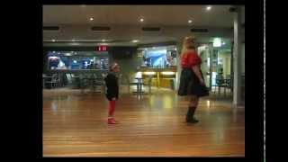 Girls love to shake it - Linedance by Kathryn Sloan
